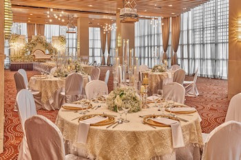 F1 Hotel Manila