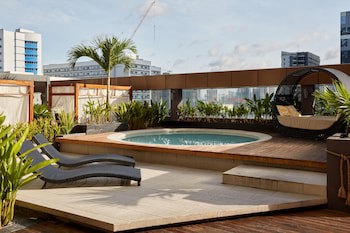 F1 Hotel Manila