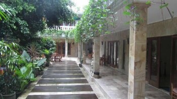Bali Mystique Hotel And Apartments