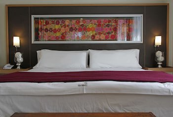 Plaza Paradiso Petit Hotel