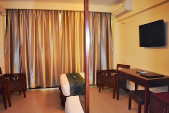 Golden Phoenix Hotel Boracay
