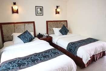 Golden Phoenix Hotel Boracay