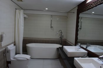 Golden Phoenix Hotel Boracay