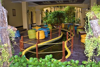 Golden Phoenix Hotel Boracay