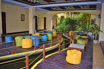 Golden Phoenix Hotel Boracay