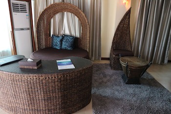 Golden Phoenix Hotel Boracay