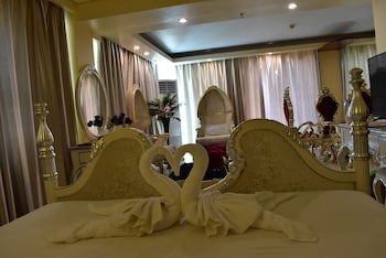 Golden Phoenix Hotel Boracay