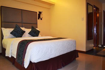 Golden Phoenix Hotel Boracay