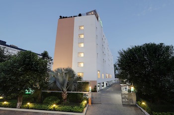 Lemon Tree Hotel, Chandigarh