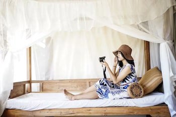 Amed Cafe & Hotel Kebun Wayan