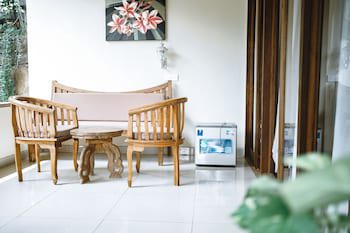Amed Cafe & Hotel Kebun Wayan