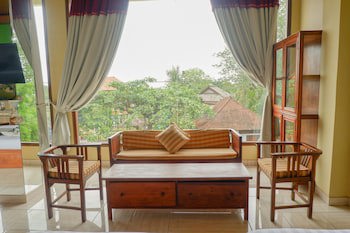 Amed Cafe & Hotel Kebun Wayan