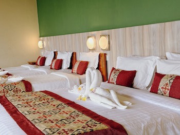 Amed Cafe & Hotel Kebun Wayan