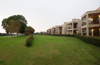 Lemon Tree Hotel Tarudhan Valley