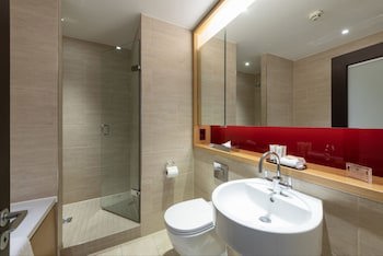 Apex Temple Court Hotel