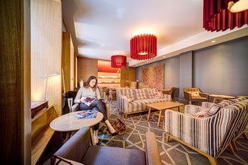 Apex Temple Court Hotel
