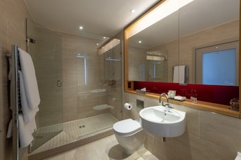 Apex Temple Court Hotel