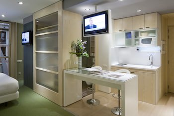 Ako Suite