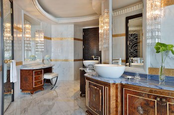 The St. Regis Abu Dhabi