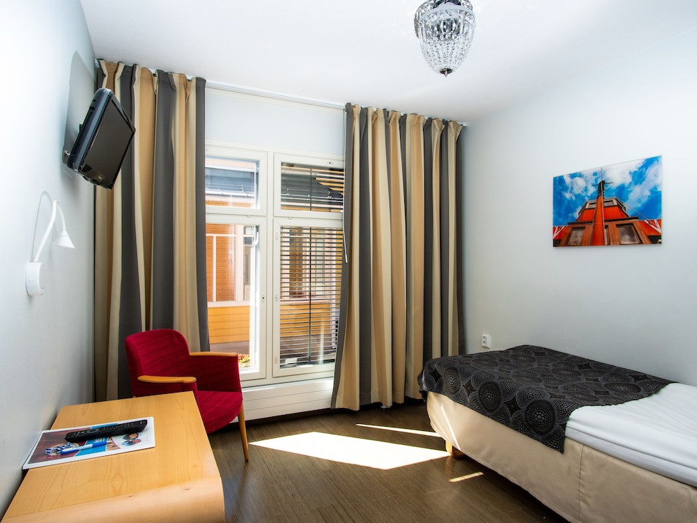 Hotel Jahtihovi