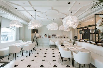 Fairmont Grand Hotel Kyiv