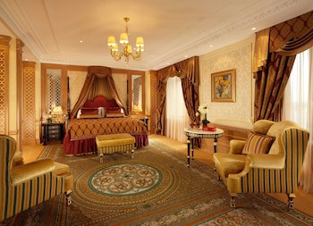 Fairmont Grand Hotel Kyiv