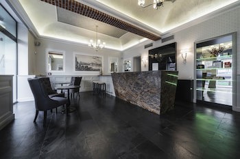 Hotel Noir fotoğrafı