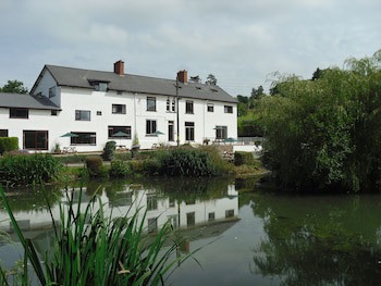 Three Wells