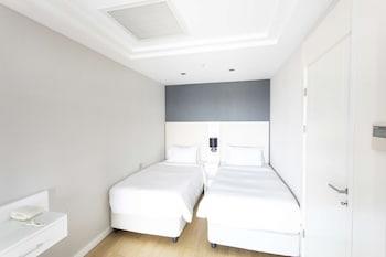 Radisson Residences Avrupa Tem Istanbul
