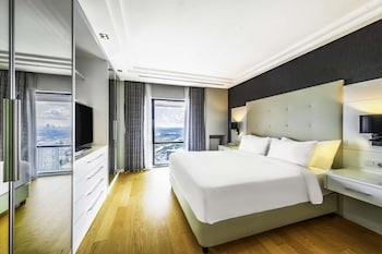 Radisson Residences Avrupa Tem Istanbul