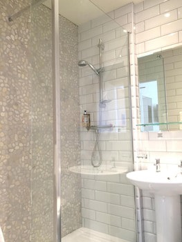 St Ives Hotel