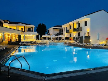 Acrotel Lily Ann Village fotoğrafı