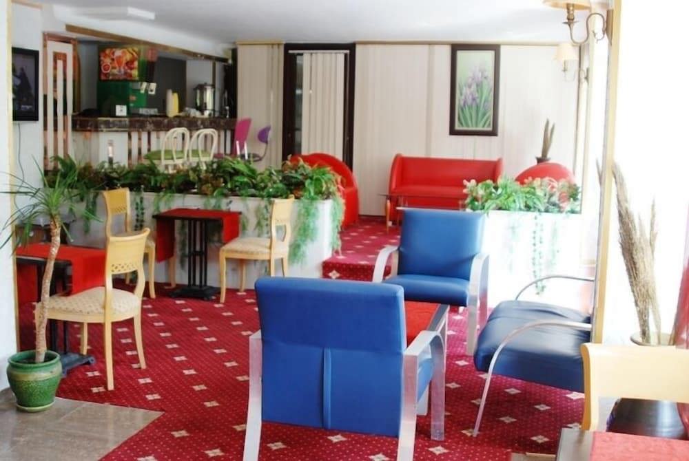 Royal City Hotel
