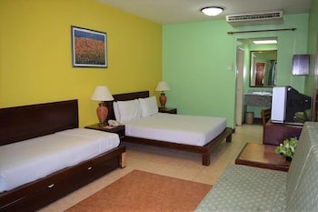 Bukit Merah Laketown Resort