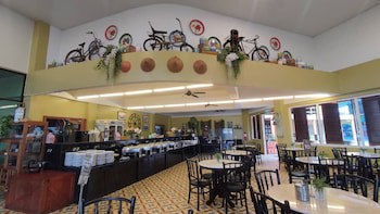 Bukit Merah Laketown Resort