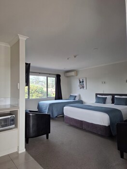 Aveda Motor Lodge