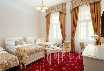 Alqush Downtown Hotel
