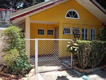 D' Lucky Garden Inn