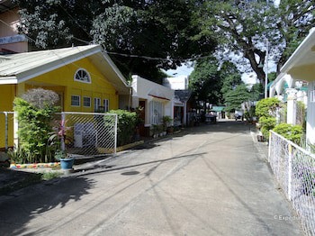 D' Lucky Garden Inn