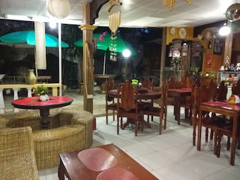 D' Lucky Garden Inn