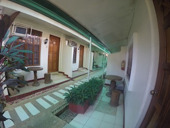 D' Lucky Garden Inn