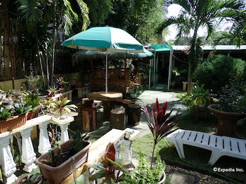 D' Lucky Garden Inn