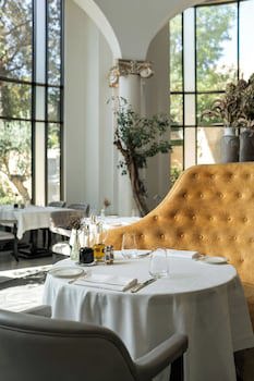 Four Seasons Hotel Baku