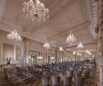 Four Seasons Hotel Baku
