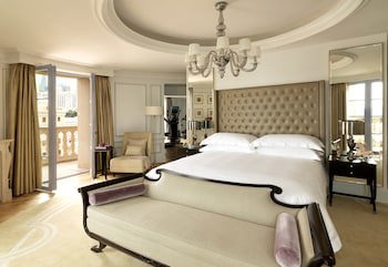 Four Seasons Hotel Baku