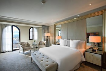 Four Seasons Hotel Baku