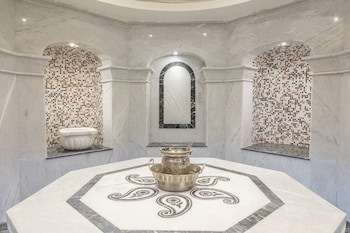 Four Seasons Hotel Baku
