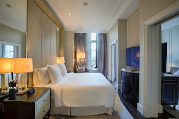 Four Seasons Hotel Baku