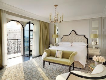 Four Seasons Hotel Baku