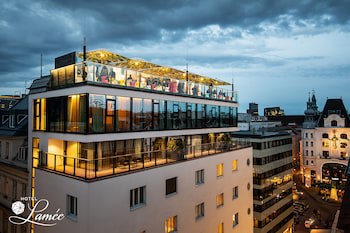 Hotel Topazz